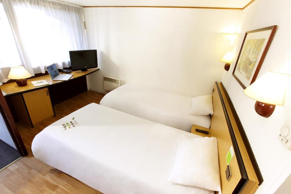 Campanile Manosque Hotel Phòng bức ảnh